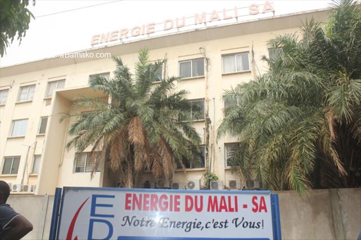 Mali: les coupures d’électricité continuent malgré les assurances de la Direction